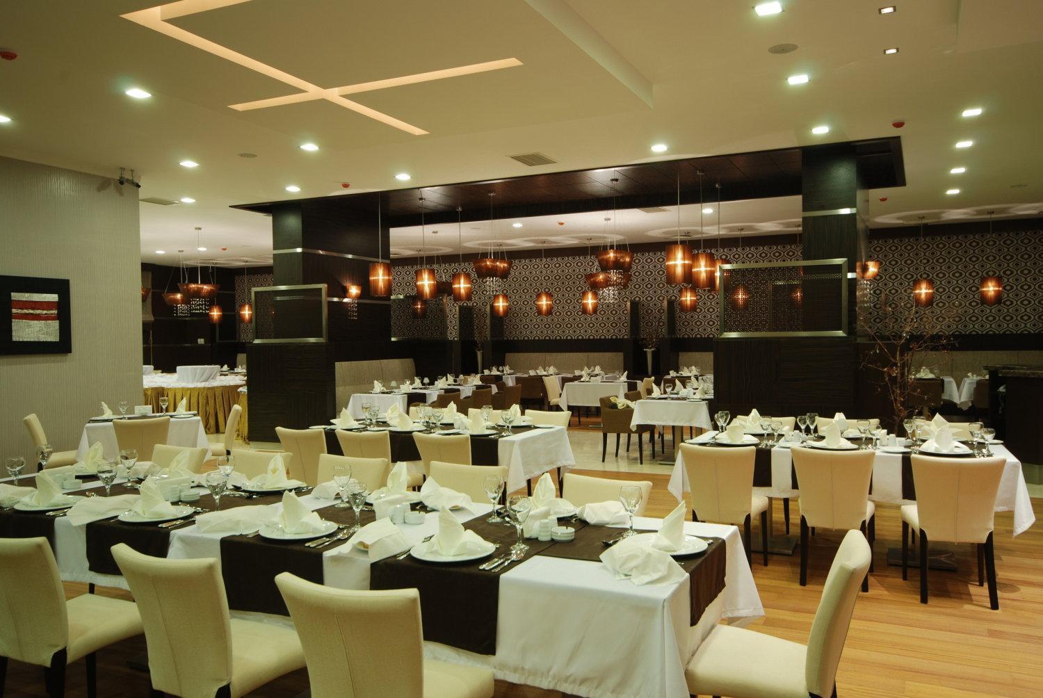 รามาดา พลาซา บาย วินด์แฮม คาห์รามันมาราส Hotel คาห์รามานมารัส ร้านอาหาร รูปภาพ